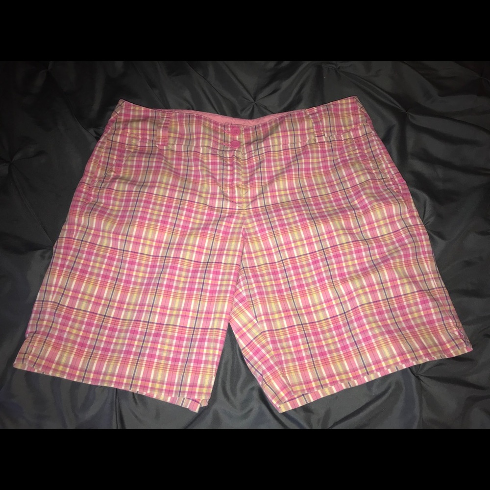 NY& Co Manhattan Chino Pink Plaid Shorts Size 12
